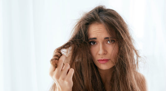 Comment réparer des cheveux secs et abîmés