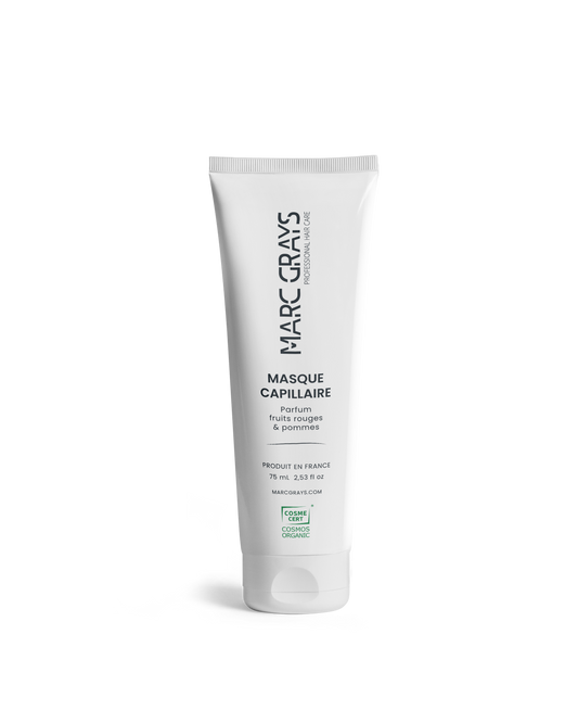 Masque Capillaire Fruits Rouges & Pommes, soin capillaire crémeux pour cheveux soyeux et parfumés.
